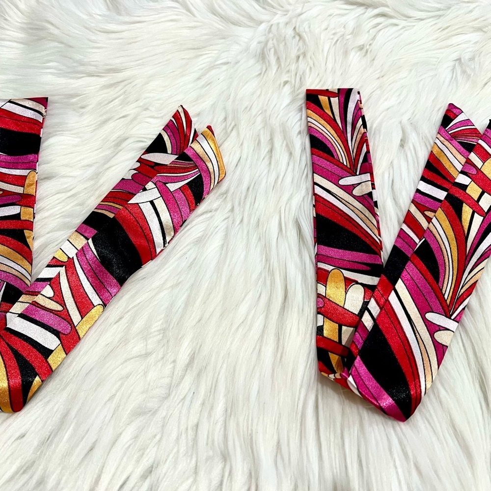 Colorful Abstract Patterned Twillys - image 1